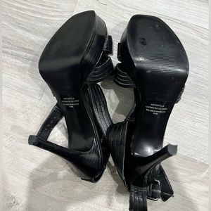 Guess women shoes